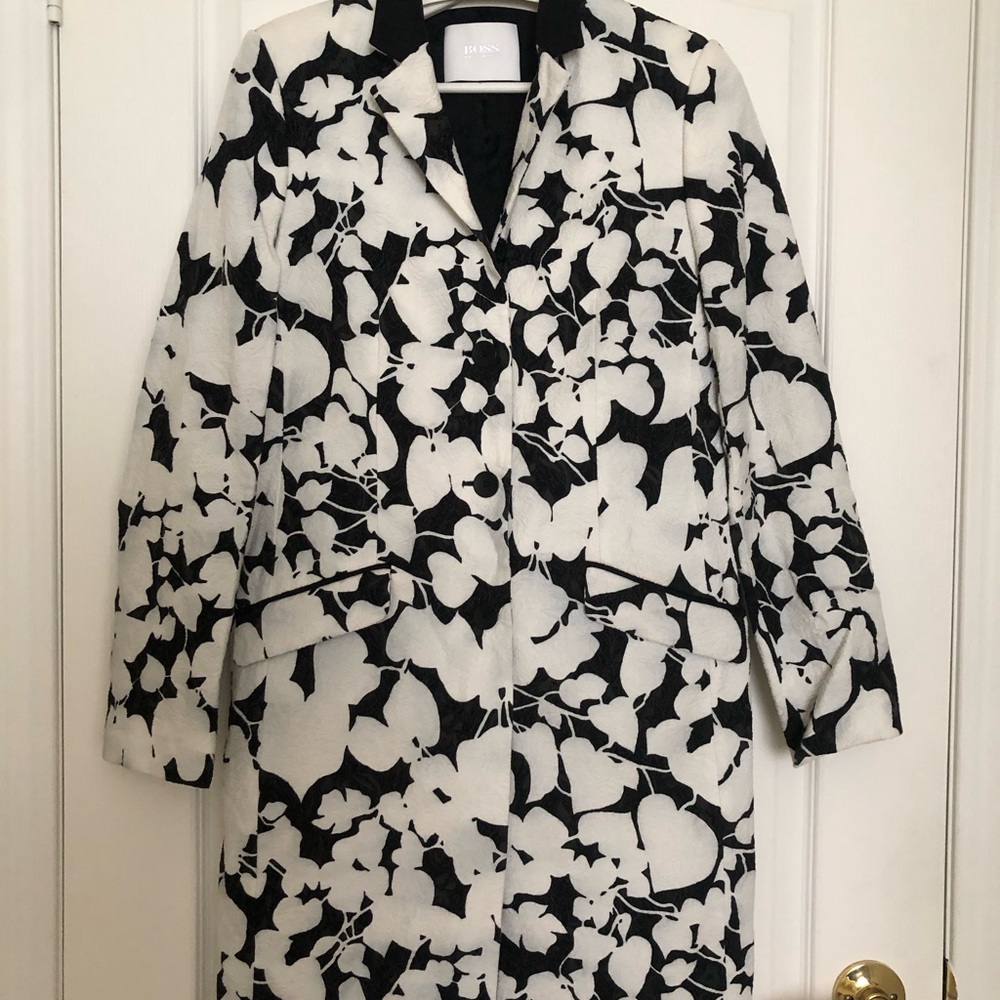 Boss Monochrome Long Floral Jacket (US 4)